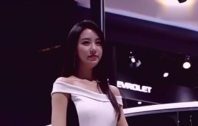 小姐姐锁骨现照,小姐姐美照惊艳众人